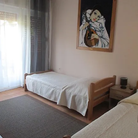 Apartman Eduard Simicev Zara